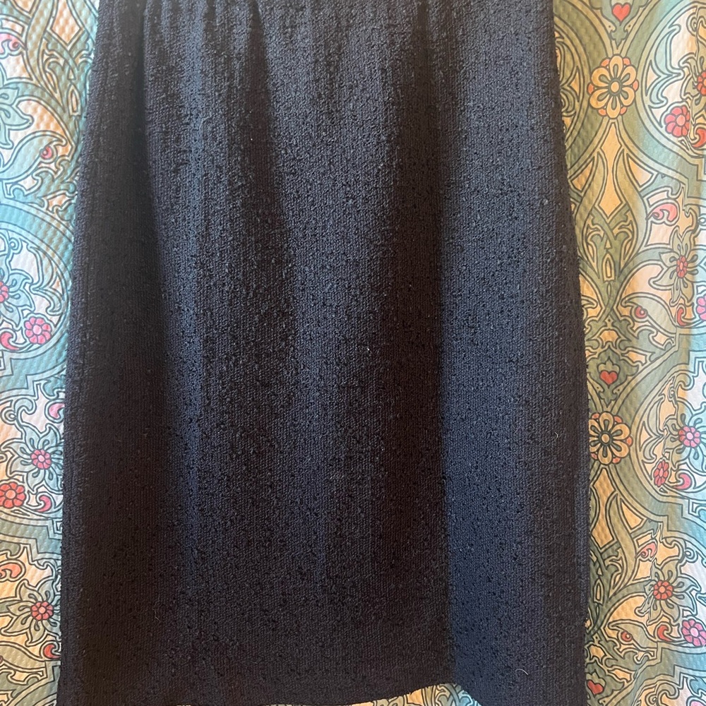 St. John Black Textured Pencil Skirt